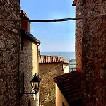Bilocale Vista Mare Nel Borgo Di *