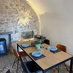 Bilocale Vista Mare Nel Borgo Di Appartement *