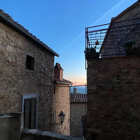 Bilocale Vista Mare Nel Borgo Di شقة