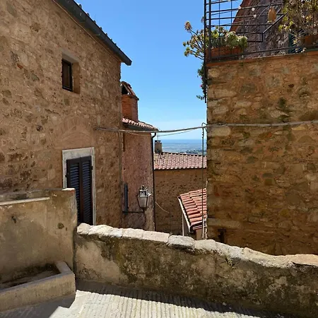 Appartamento Bilocale Vista Mare Nel Borgo Di *
