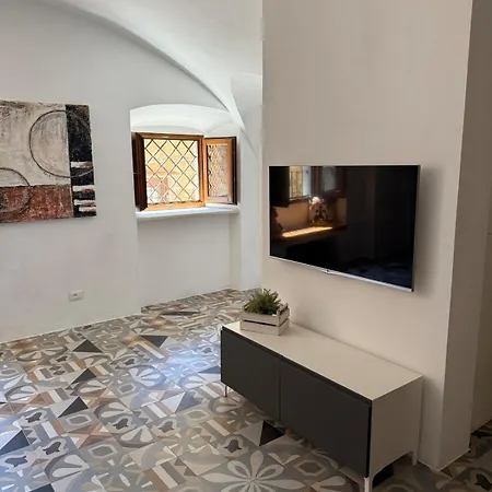Appartamento Bilocale Vista Mare Nel Borgo Di Campiglia Marittima