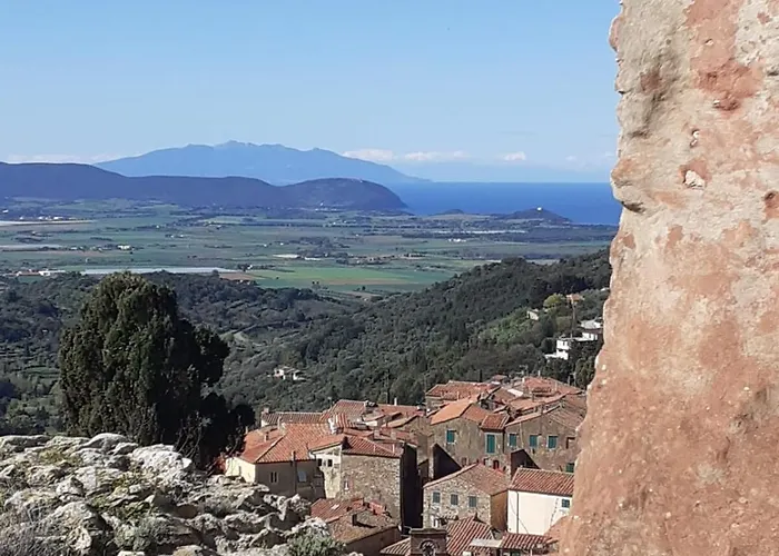 Bilocale Vista Mare Nel Borgo Di
